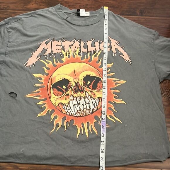 H&M Divided Metallica Graphic Gray Distressed Shirt - Picture 6 of 11